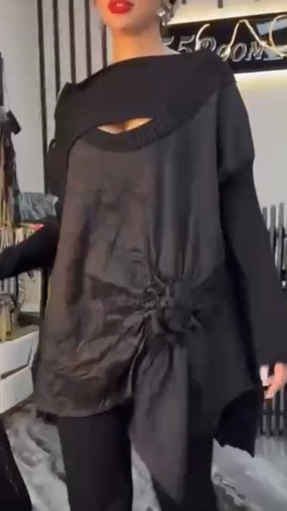 Bize Chic Tunic with Knitted Sleeves & Shoulder Zipper