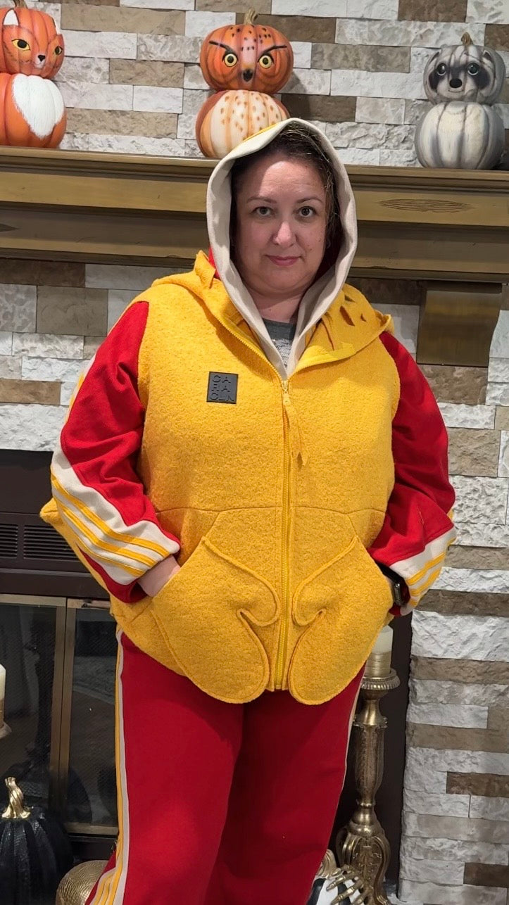 Risha Cashmere Tracksuit in Aport-Chic Style