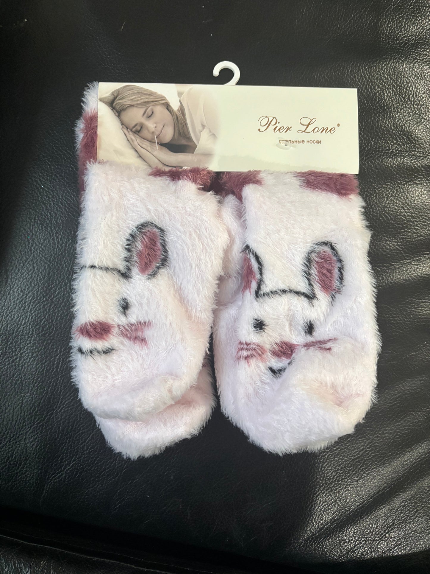 Pier Lone Angora Bunny Sleeping Socks