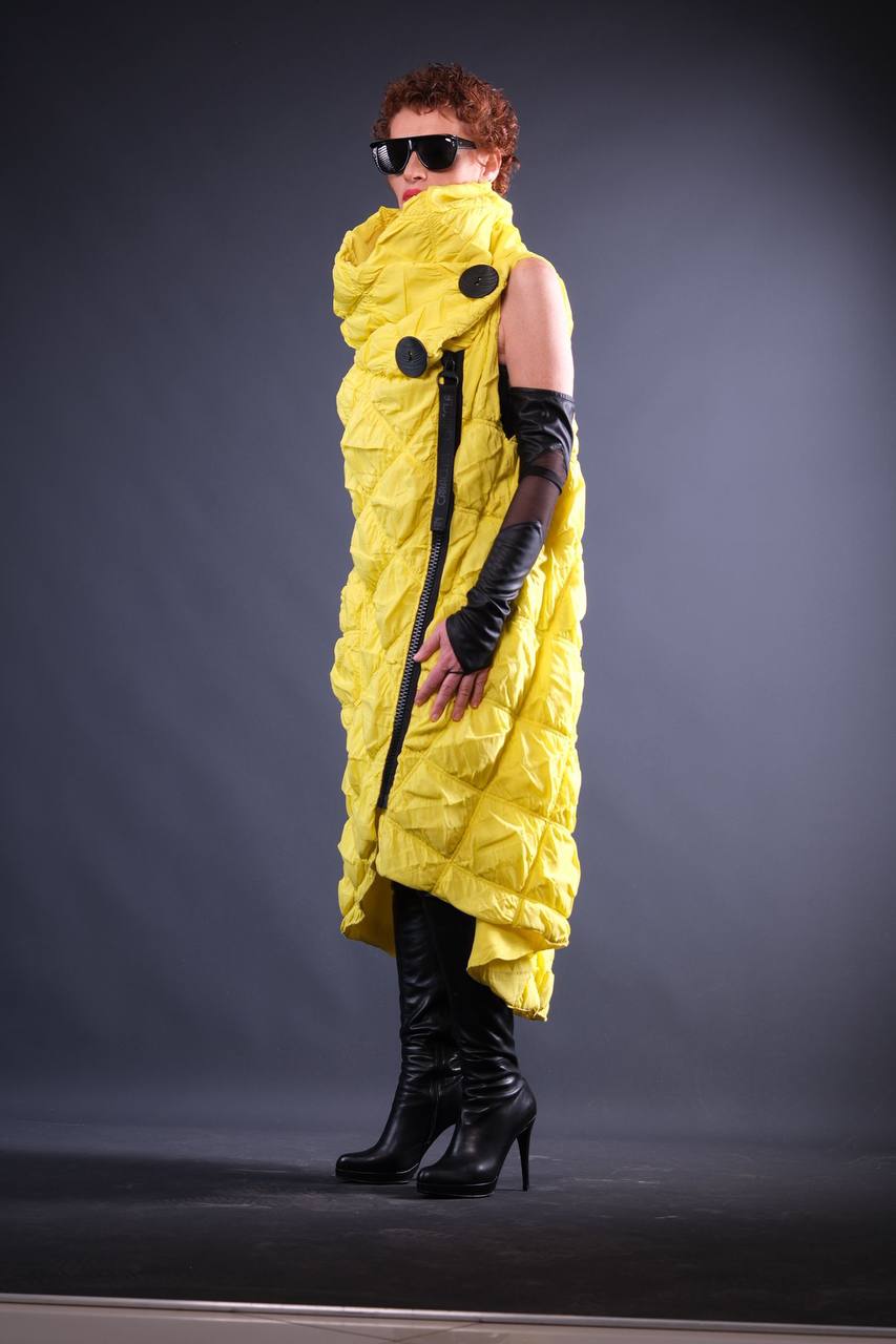 Modern Yellow Vest with Mesh Fingerless Gloves – Bold Statement Layer