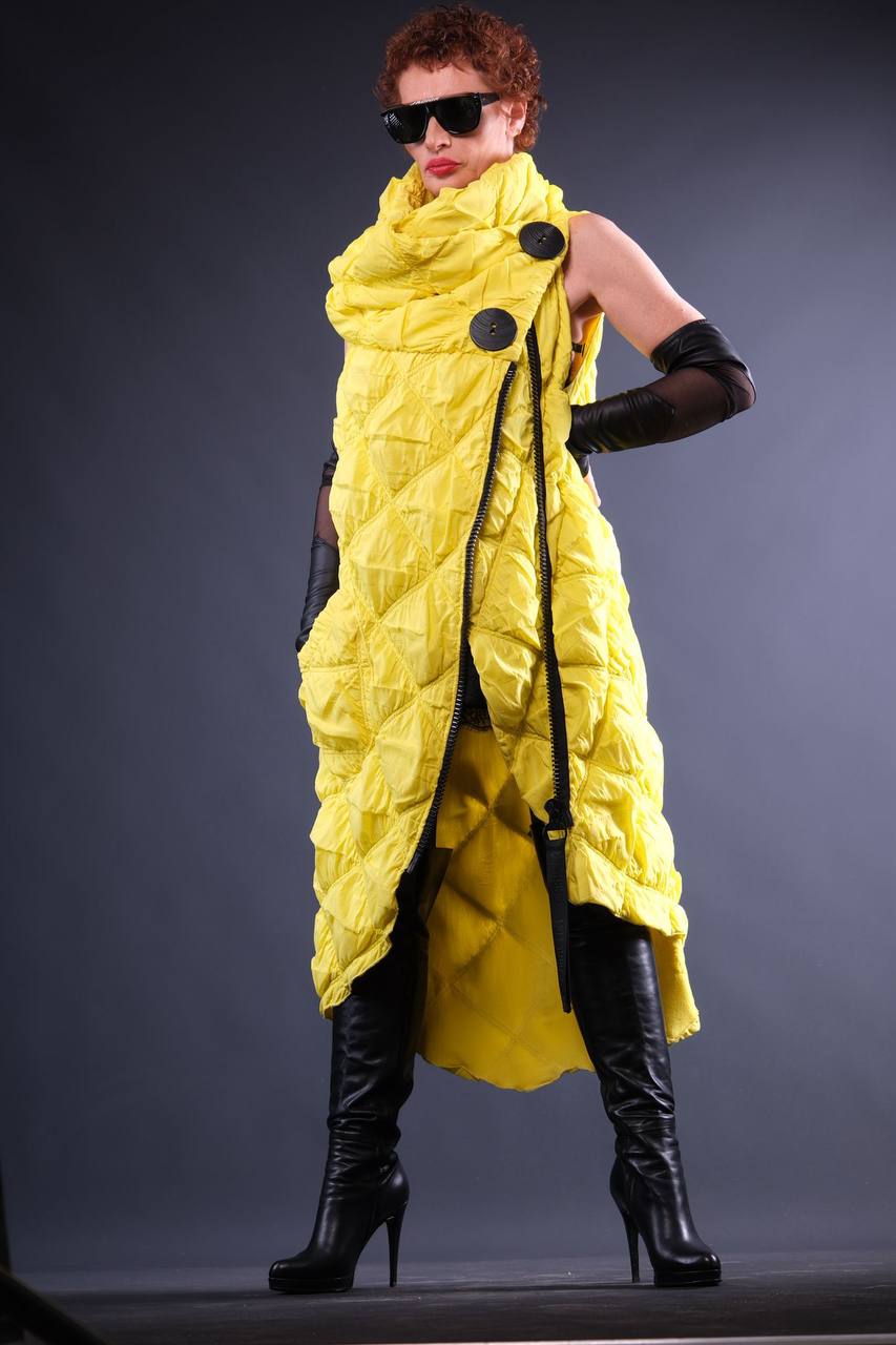 Modern Yellow Vest with Mesh Fingerless Gloves – Bold Statement Layer