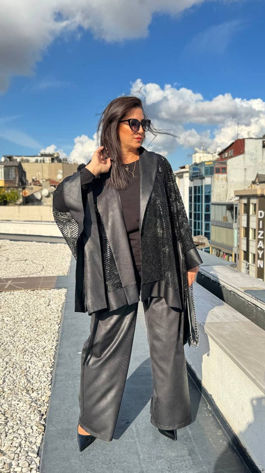 Black Textured Kimono Jacket with Satin Trim & Wide-Leg Pants – Elegant Statement Set