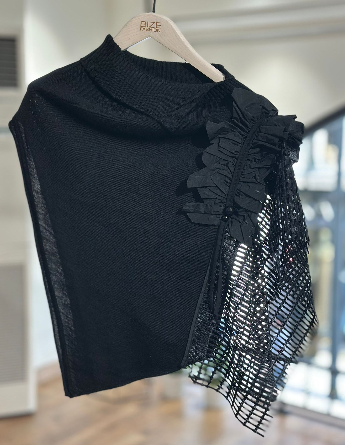 Bize “Draco Panko” Vest–Poncho