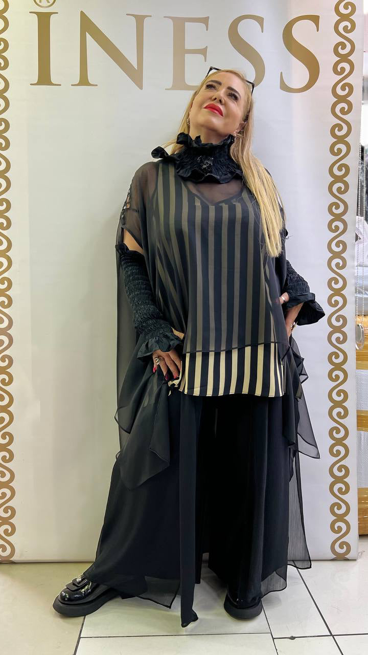 Caraclan Silk Top and Chiffon Cape