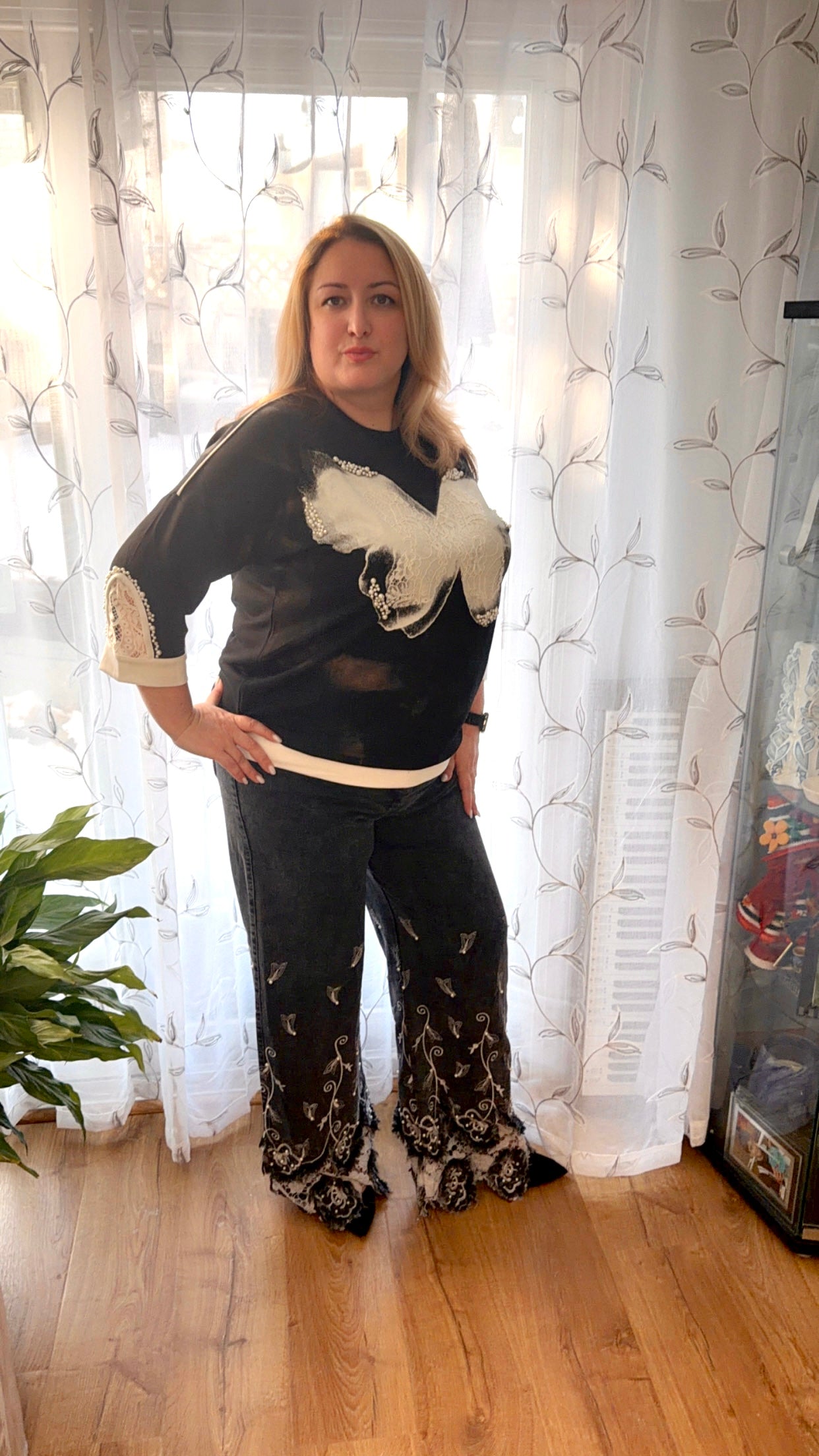 Gray Embroidered Lace Hem Jeans – Elegant Statement Denim Pants