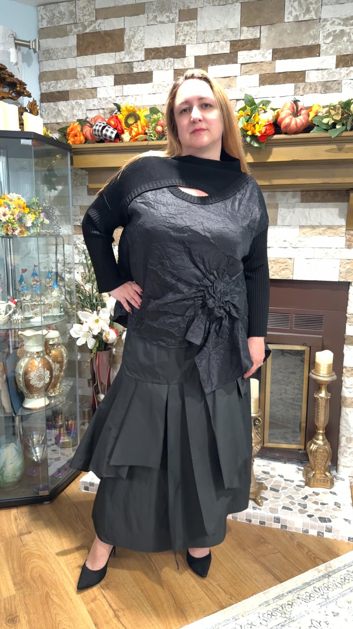 Bize Chic Tunic with Knitted Sleeves & Shoulder Zipper