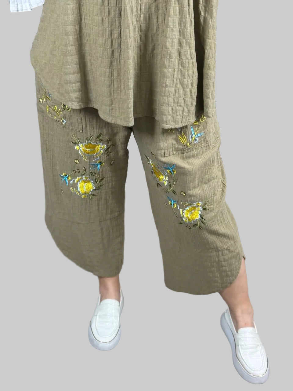 Olive Grove Embroidered Serenity Set